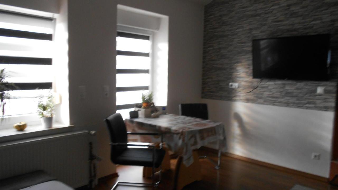 Ferienapartment-Monteurwohnung-Muldestausee Pouch エクステリア 写真